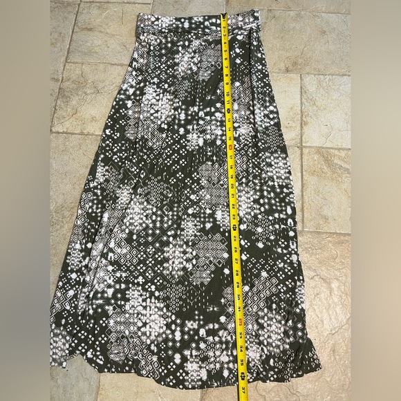 Sonoma Green Tie-Dye Boho Maxi Skirt S Soft Stretch Waist Earthy Vibes - Picture 12 of 12